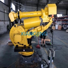 Industrieller benutzter Fanuc Roboter Fannuc R-2000ic/210F mit Schaltschrank unterrichten hängendes