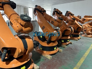 Zweite Handpflücker-Roboter und Roboter-Arm Kr 500 R2380