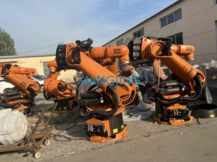 Automatischer benutzter Industrieroboter R3330 KUKA Kr 240 für die Behandlung der Palettierung