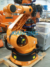 Schweißende Roboterhand des Arm-KUKA KR120 R3200 6 der Achsen-zweite für Auswahl und Platz