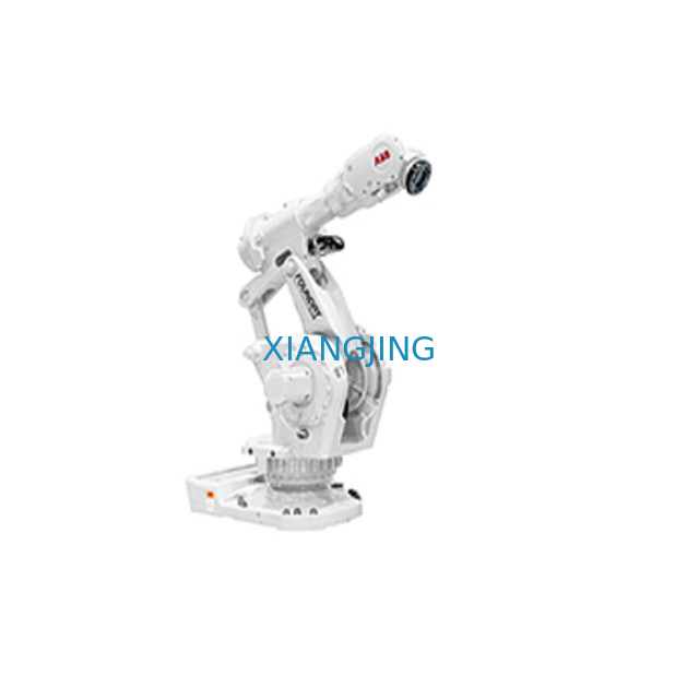 Benutzter industrieller Roboterarm der Achse 6 ABB IRB 6660 verwendete als Schnitt des Roboterarmes