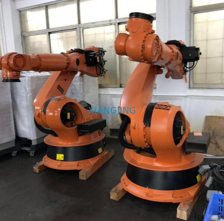 Zweiter benutzter Kuka Extraroboter Handroboter Kr 210 R2700 für Auswahl und setzen viel Vorrat